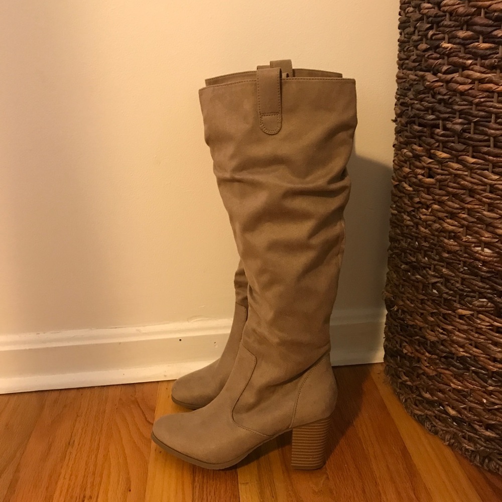 BRAND NEW! Kenneth Cole Reaction Tall Heeled Boots